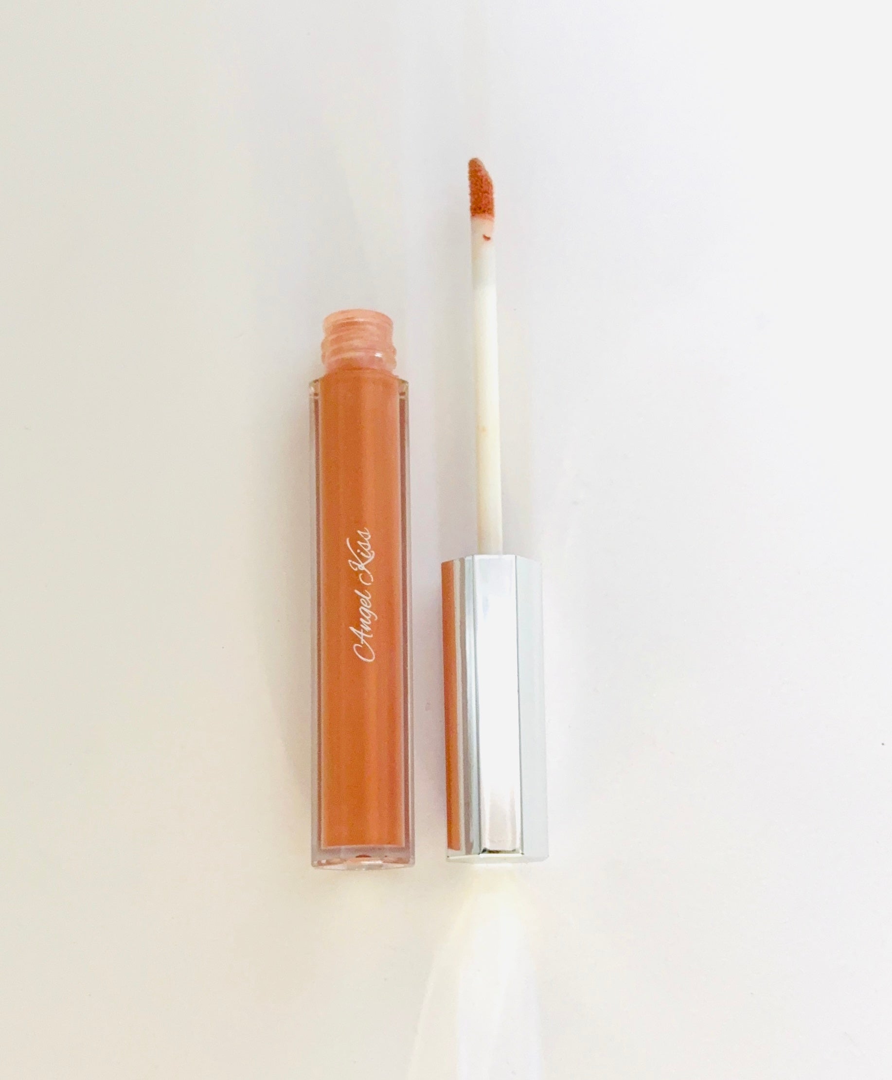 Peach Kisses – Kiss Me Lip Gloss | Angel Kiss